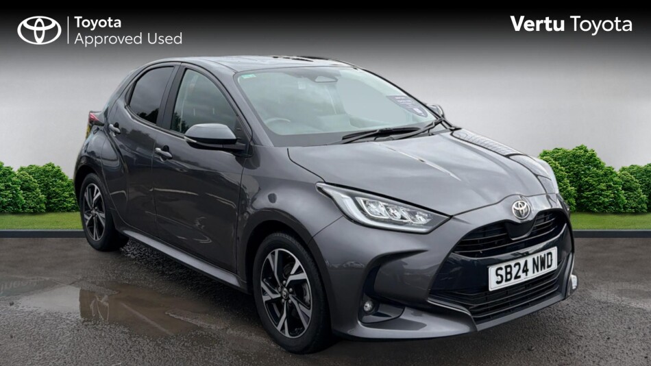 Toyota Yaris 1.5 Hybrid Design 5dr CVT Hybrid Hatchback